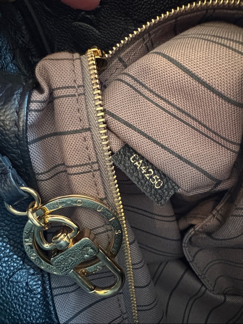 Louis Vuitton Black Artsy - Picture 9 of 9